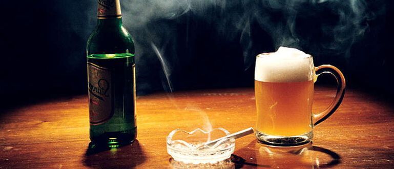Alcohol dependence and smoking can cause the development of psoriasis on the face